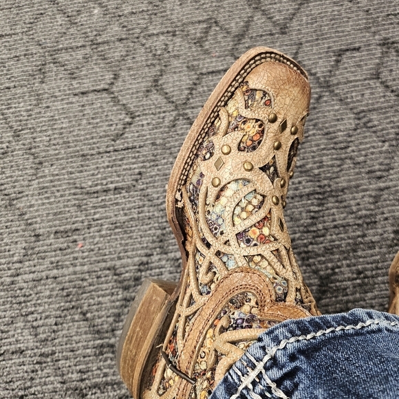 Artisan Embroidered Heeled Boots - Picture 6 of 8